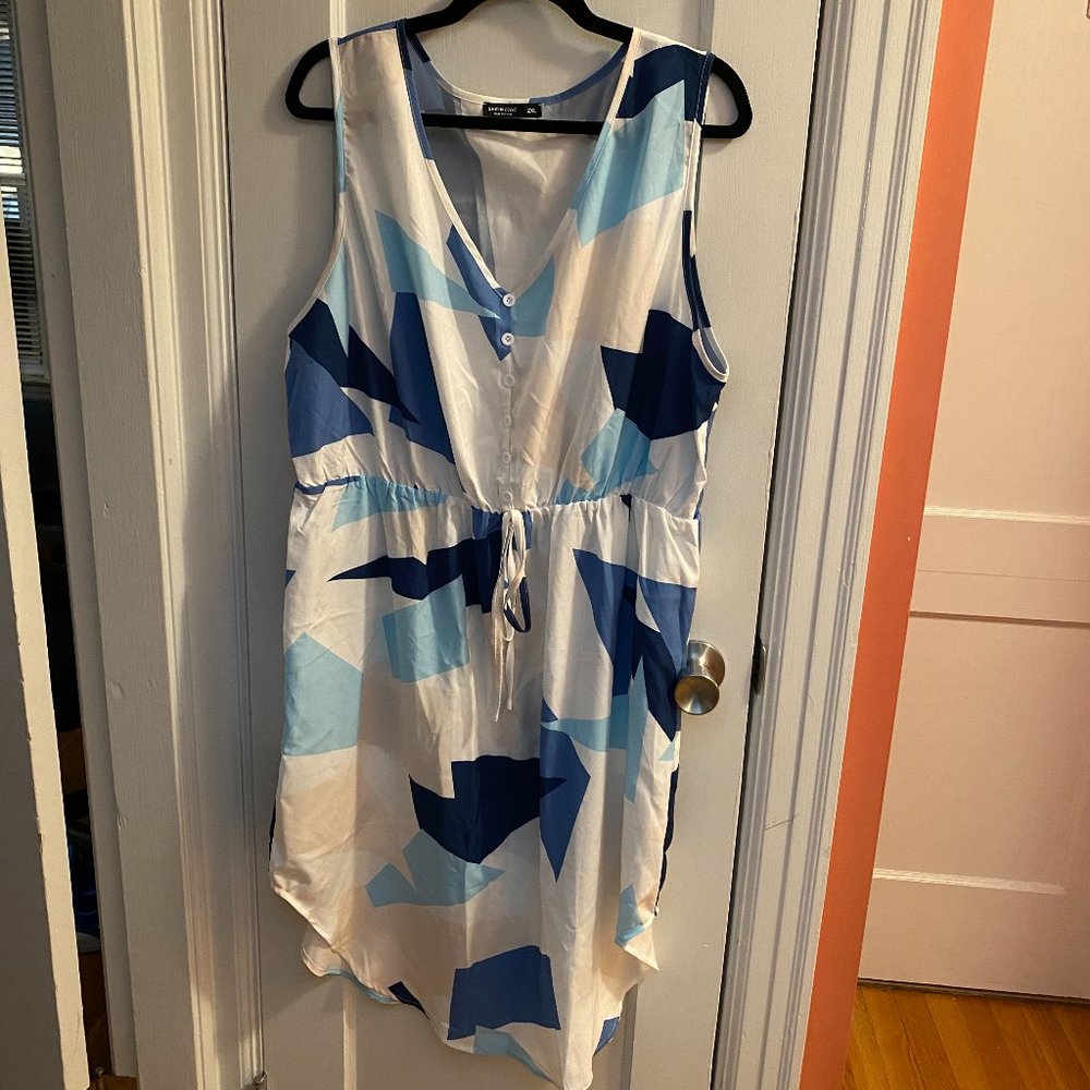 SHEIN VCAY Plus Geo Print Tie Front Dress